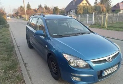 Hyundai I30 cena 10000 przebieg: 368000, rok produkcji 2009 z Suraż małe 67